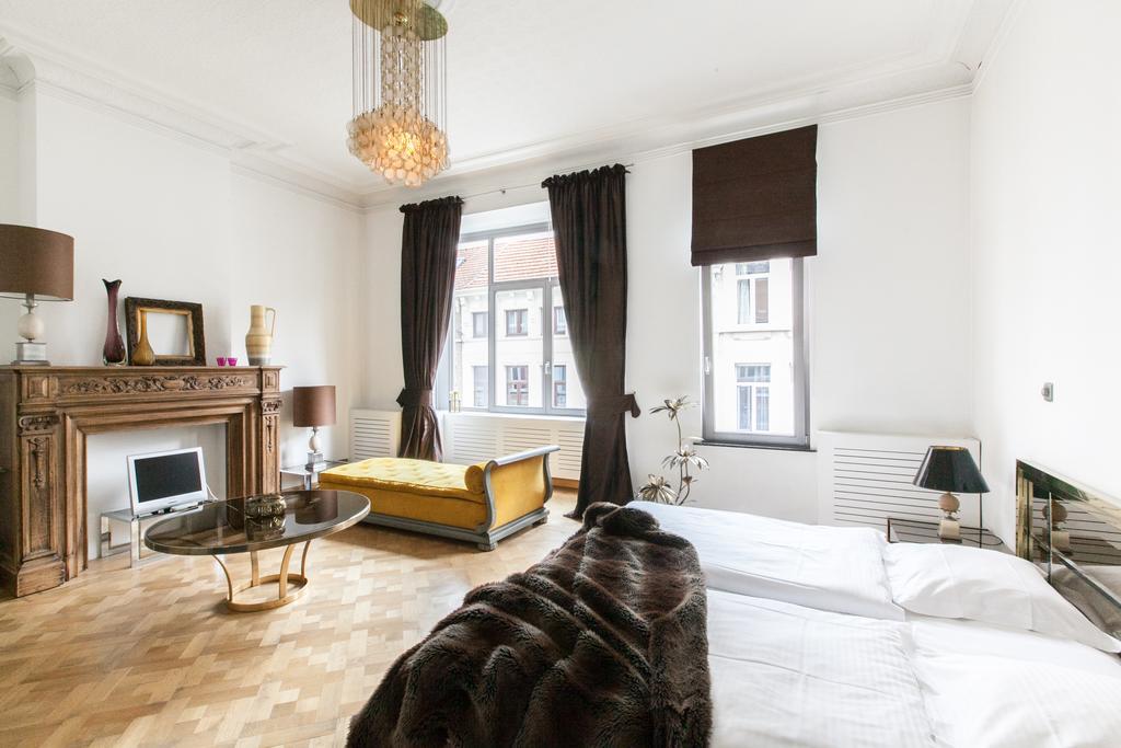 B&B Quatre20Cinq Antwerp Luaran gambar